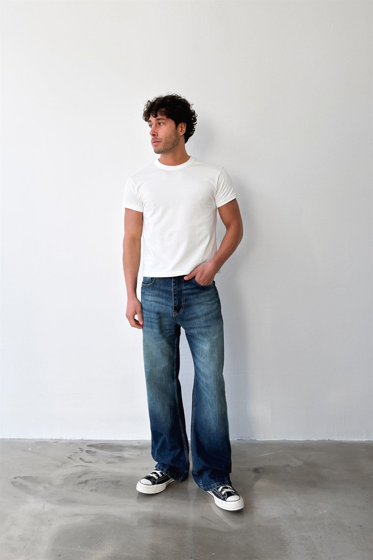 Vintage Fade Flare Fit Jean