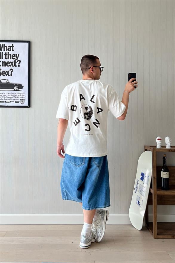 YingYang Baskılı Ekru Oversize Tişört