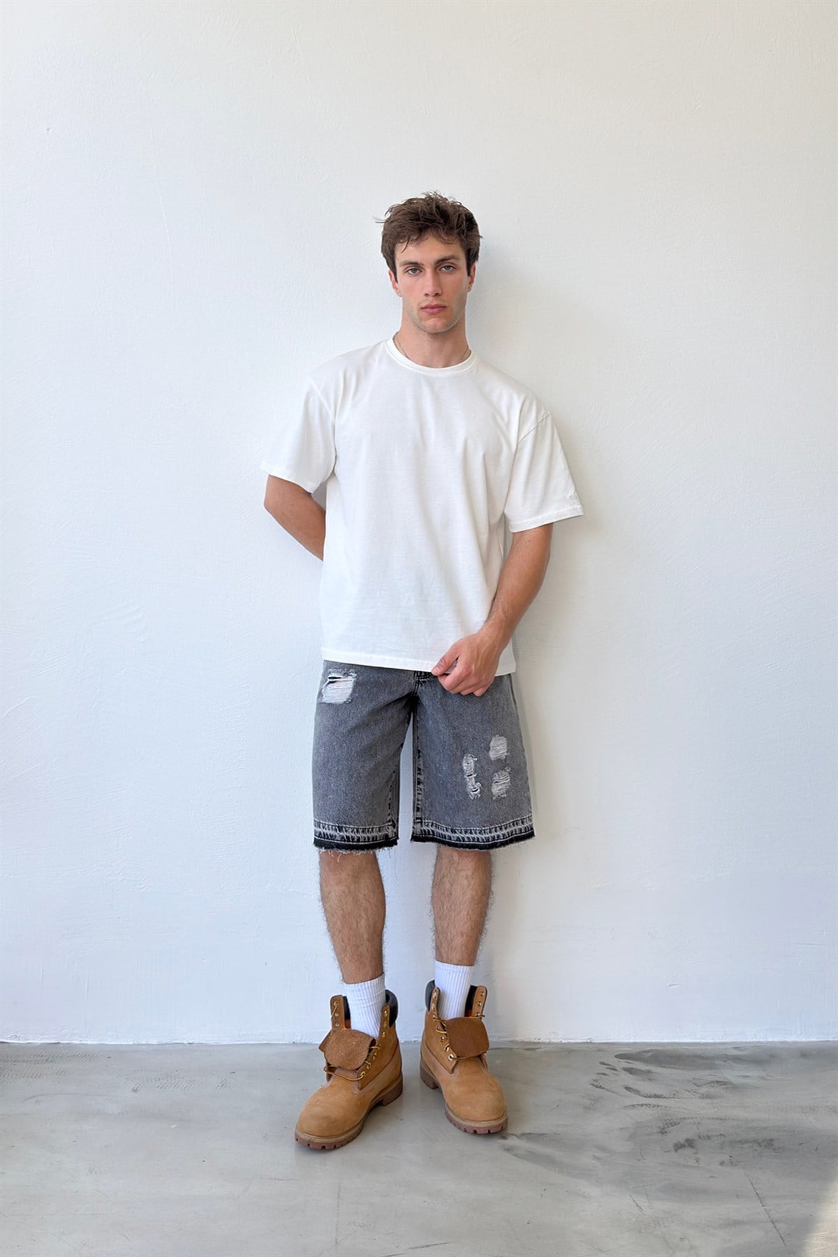Distressed Denim Şort