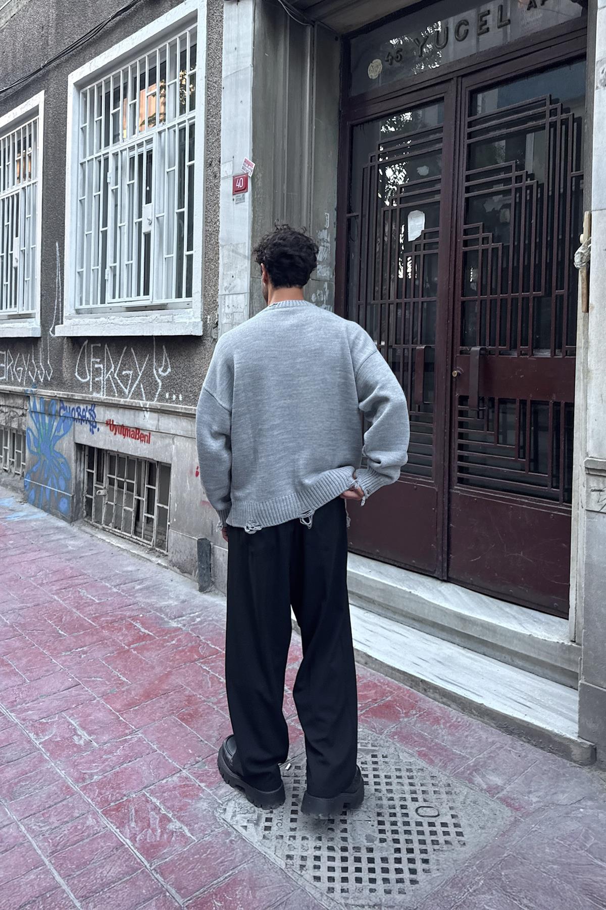 Yırtık Model Triko Kazak Gri