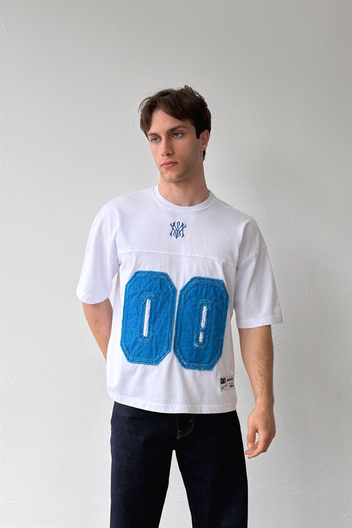 Zero Ön Nakış Detay Tişört