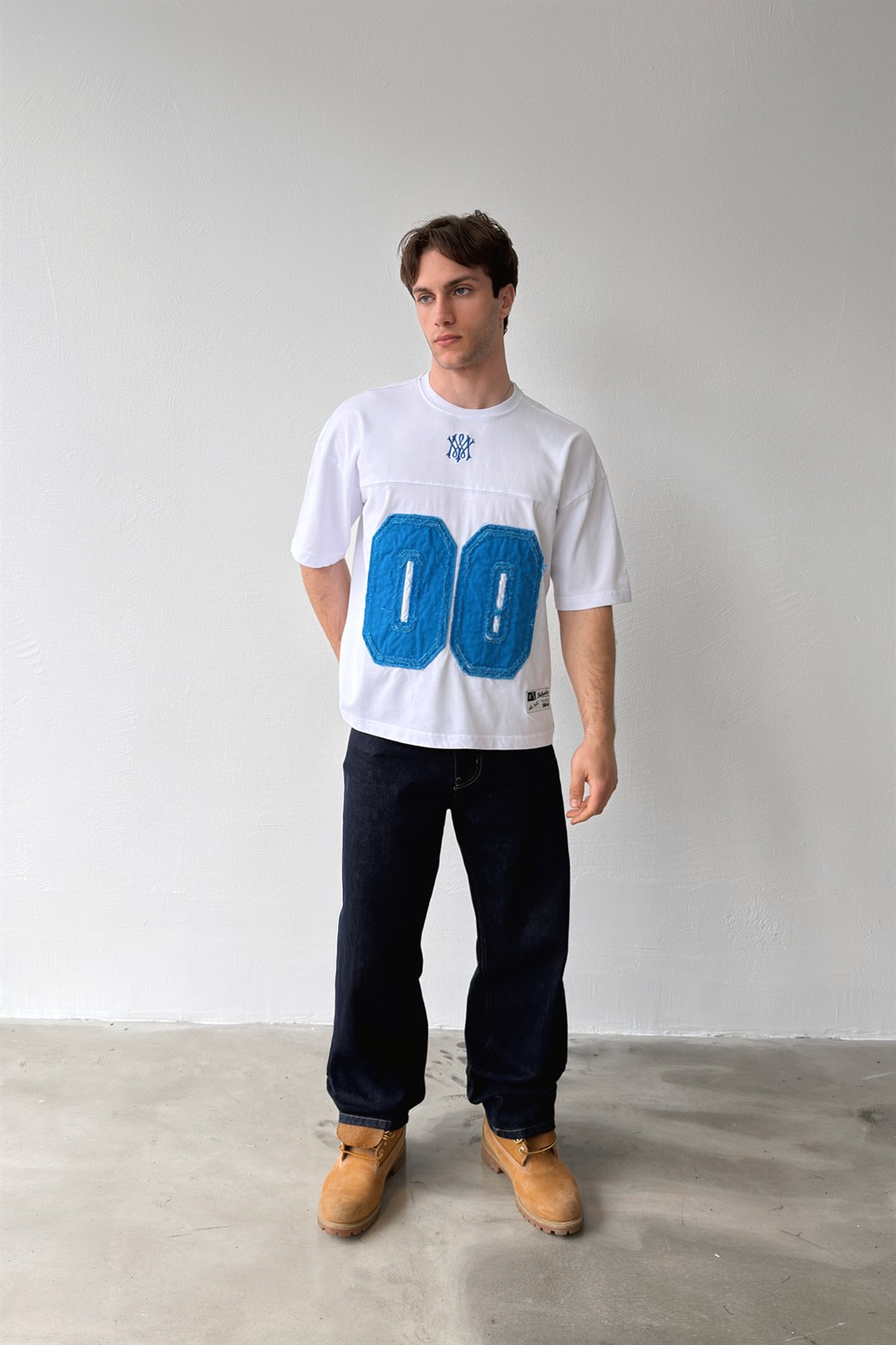 Zero Ön Nakış Detay Tişört