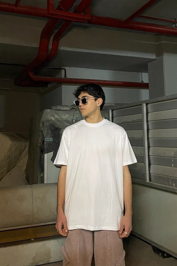 3D Text Printed Oversize Beyaz Tshirt