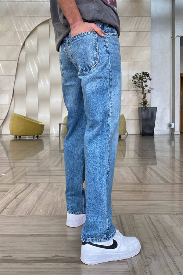 Basic Blue Taşlamalı Straight Fit Jean