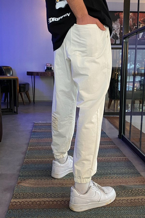 Beyaz Basic Oversize Sweatpant