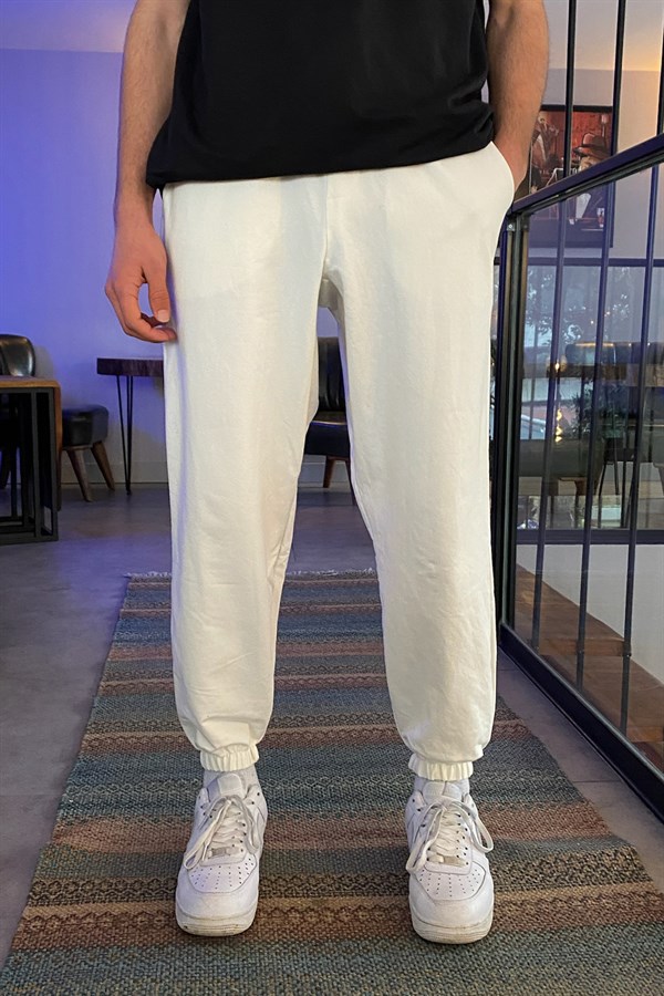 Beyaz Basic Oversize Sweatpant