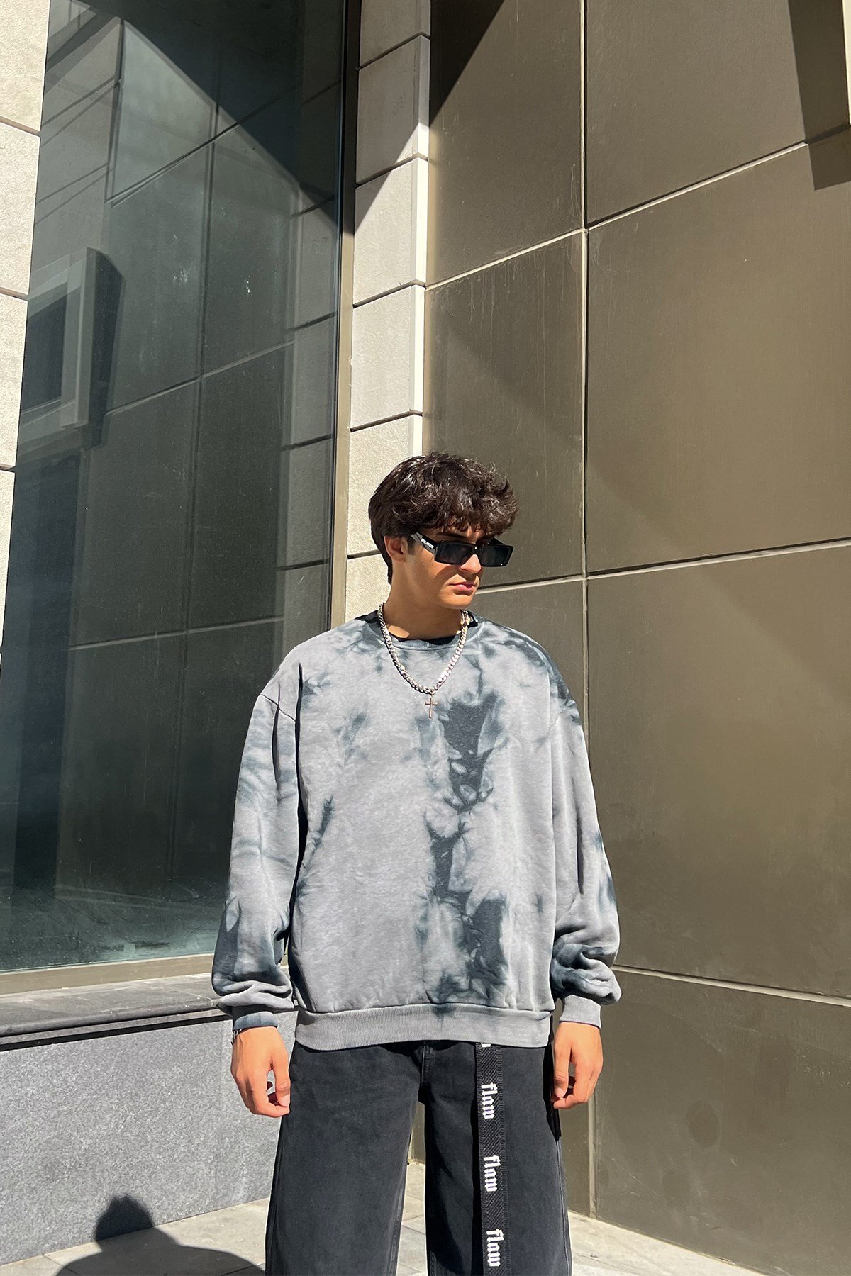 Batik Desenli Füme Oversize Sweatshirt - Flaw Wears