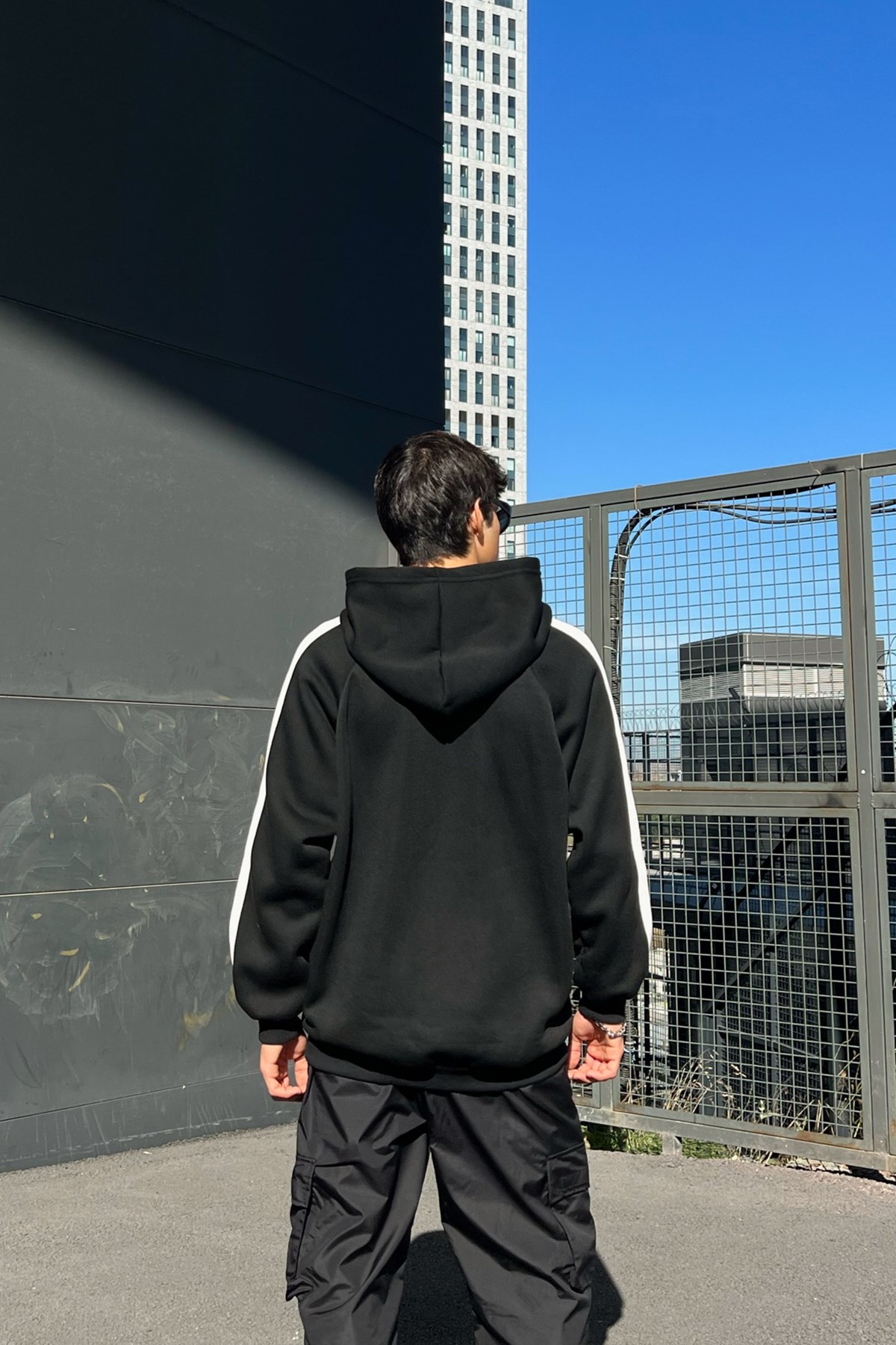 Kol eritli Zip Siyah Oversize Sweatshirt