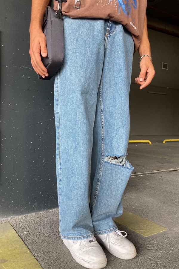 RIPPED LOSSE FIT BAGGY JEAN