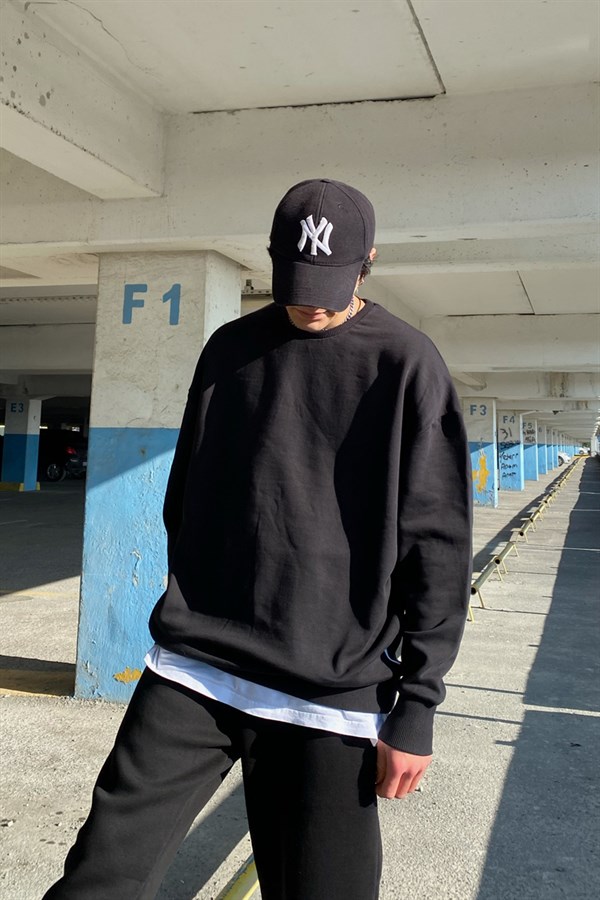Siyah Extra Oversize Basic Sweatshirt