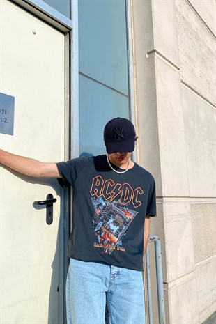 AC-DC Rock&Roll Train Baskılı Acid Wash Tshirt