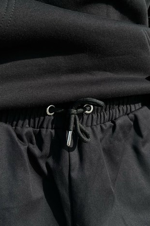 Bel Lastikli Zip Detay Siyah Jogger Pantolon