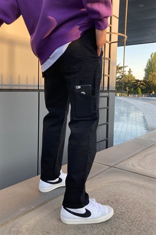 Black Cargo Pocket Baggy Jean