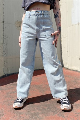 Cep Detay Açık Mavi Baggy Jean