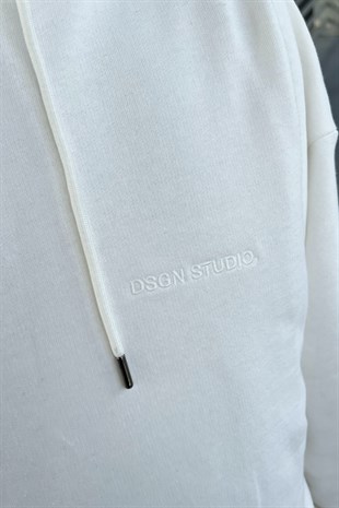 DSGN Nakışlı Basic Beyaz Oversize Sweatshirt