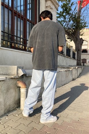 LOOSE FIT JEAN