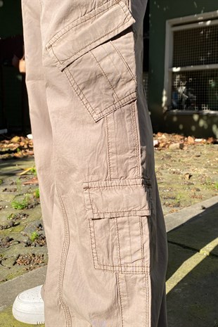 Mini Cep Extra Baggy Fit Khaki Pants+ Cut Details Oversize Tshirt Seti