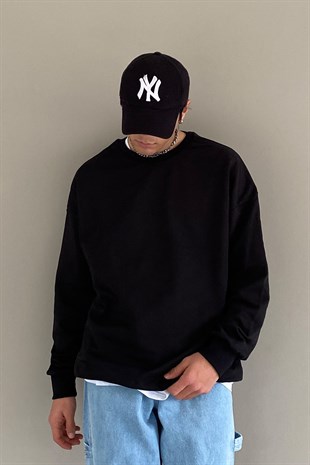 Regular Fit Siyah Basic Sweatshirt