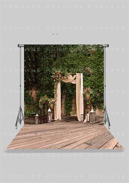 Yeşillikler İçinde Dekoratif Tag Zeminli Yetişkin Kumaş Fotoğraf Fonu( 3X5 MT)