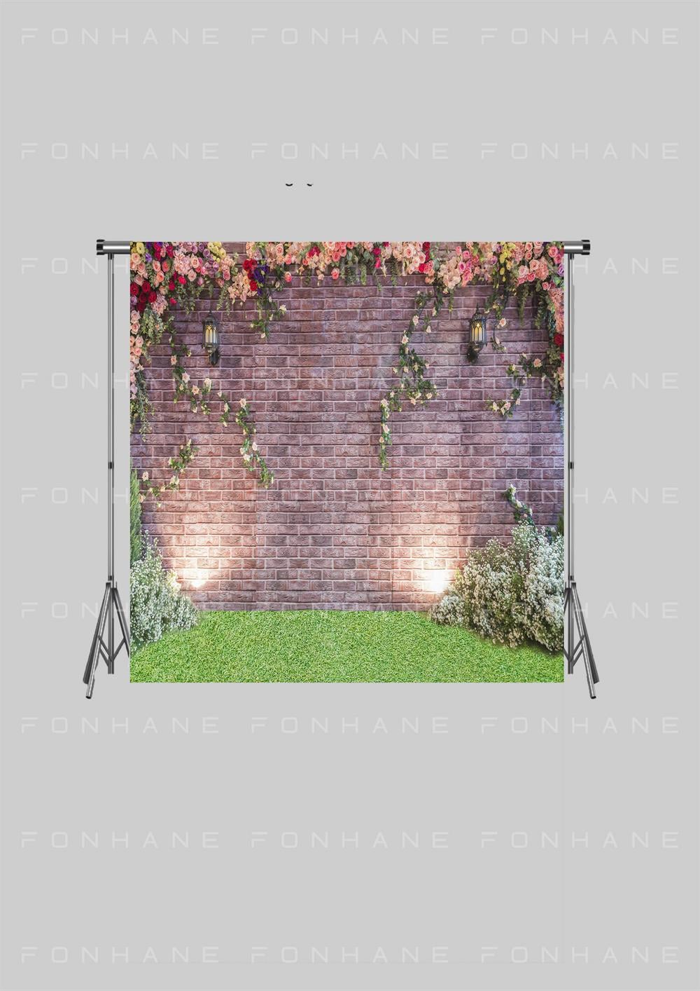 Çiçekle Süslenmiş Tuğla Duvar Zeminsiz Yetişkin Kumaş Fotoğraf Fonu( 3X2,5 MT)