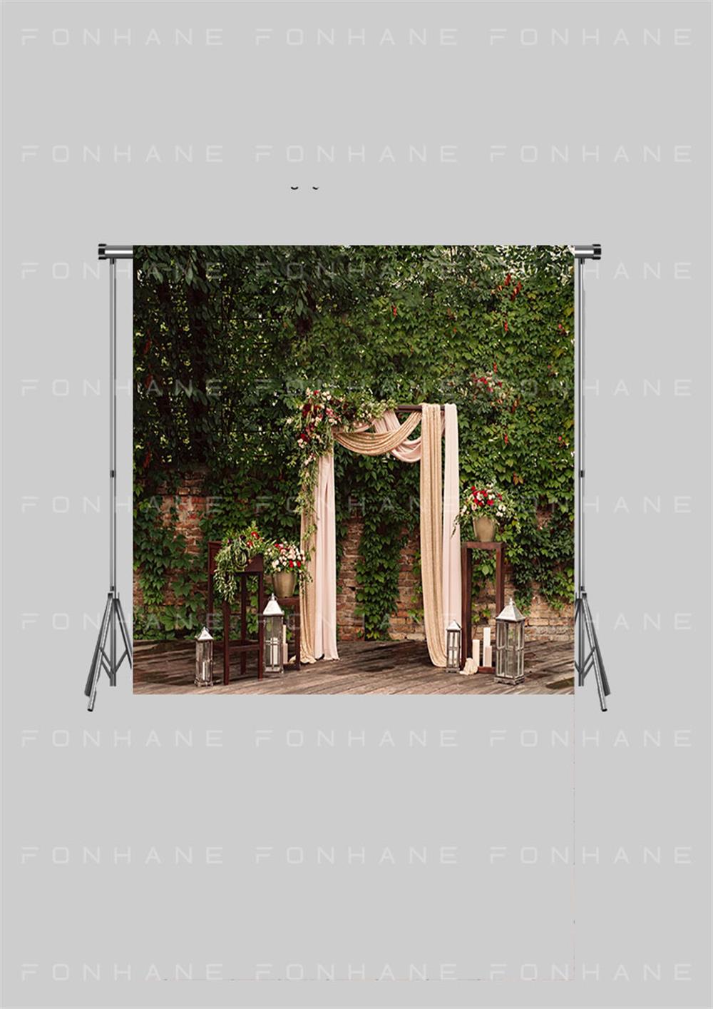 Yeşillikler İçinde Dekoratif Tag Zeminsiz Yetişkin Kumaş Fotoğraf Fonu( 3X2,5 MT)