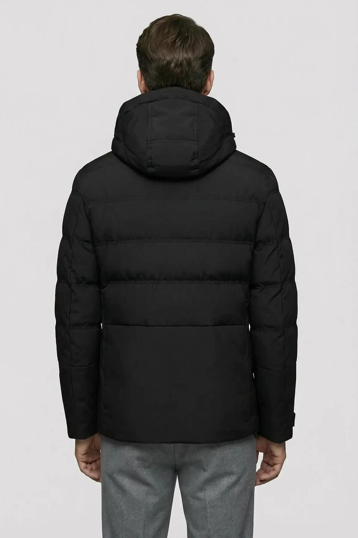 Erkek Kapşonlu Siyah Mont