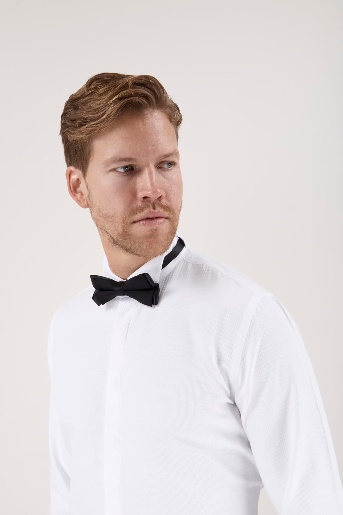 Erkek Slim Fit Ata Yaka Duble Manşet Gizli Pat Armürlü Beyaz Gömlek