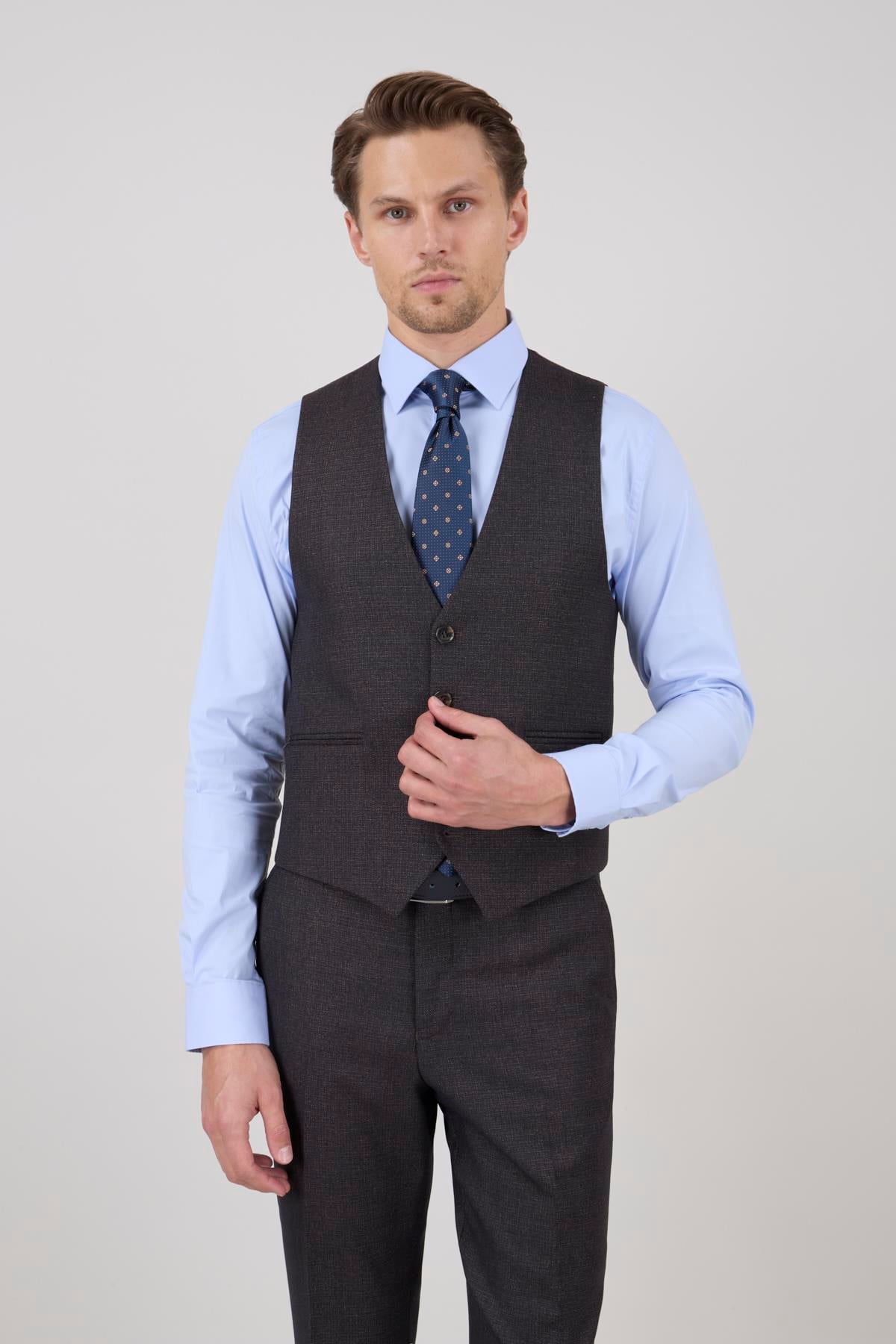 Erkek Slim Fit Mono Yaka Kahverengi Ekose Kombin Yelekli Takım Elbise