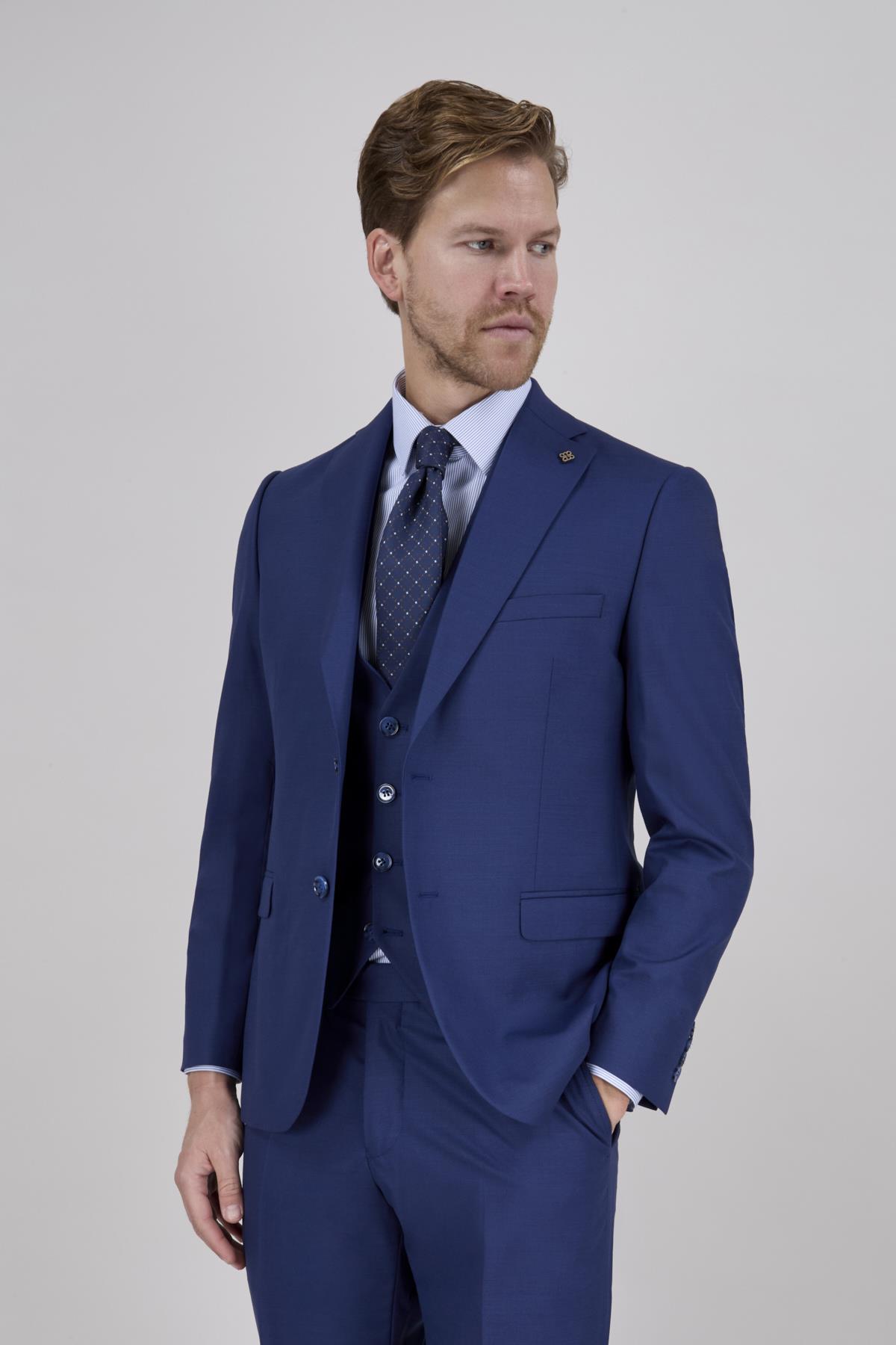 Erkek Slim Fit Mono Yaka Parlement Yelekli Takım Elbise