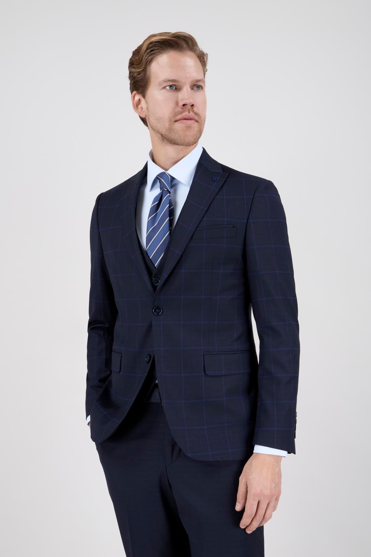Erkek Slim Fit Sivri Yaka Lacivert Ekose Kombin Yelekli Takım Elbise