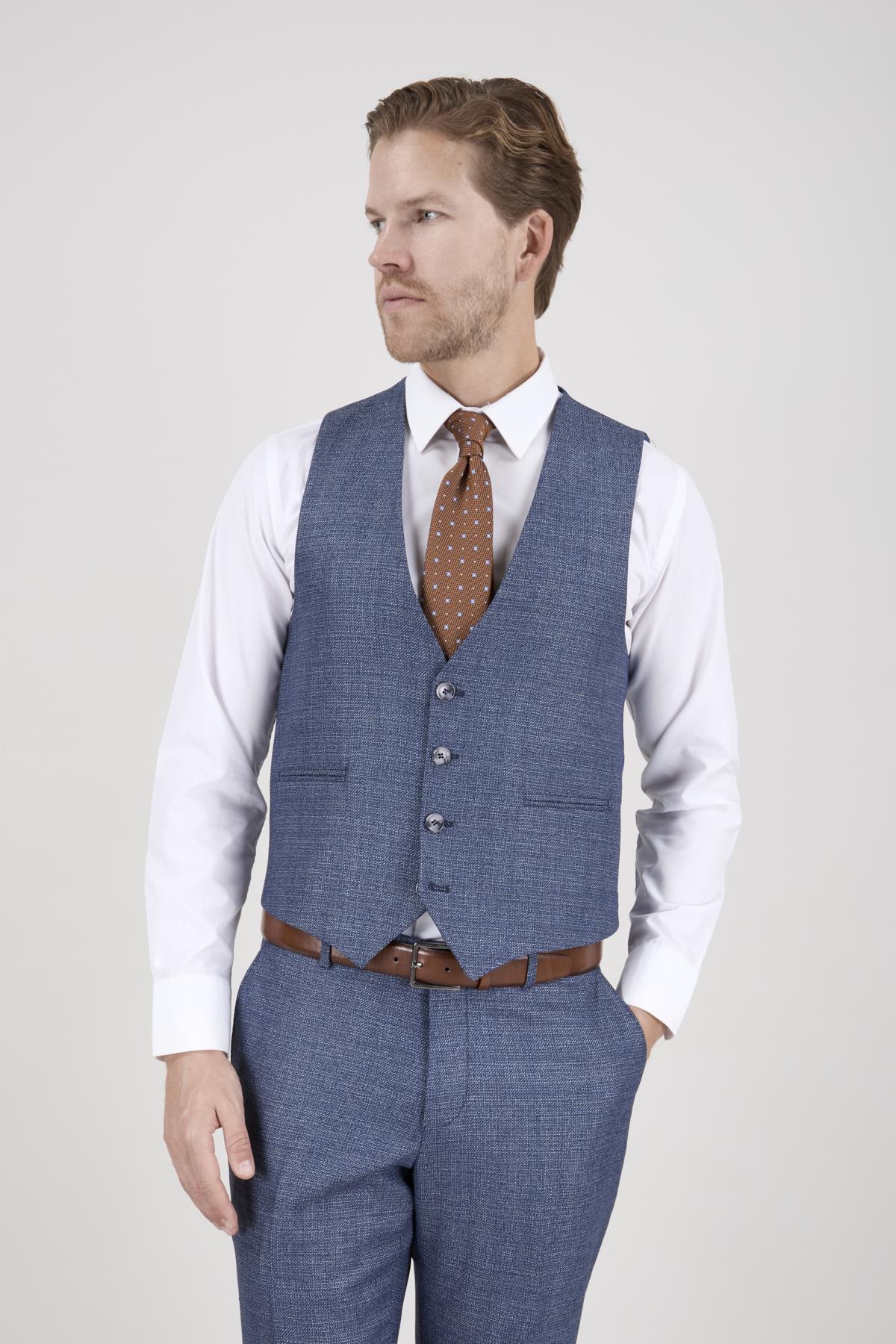 Erkek Slim Fit Sivri Yaka Açık Mavi Ekose Kombin Yelekli Takım Elbise