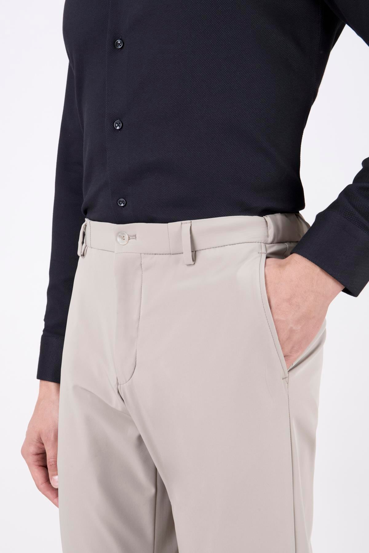 Erkek Slim Fit Sivri Yaka Koyu Bej Puntolu Kapak Cepli Yarım Astar Takım Elbise