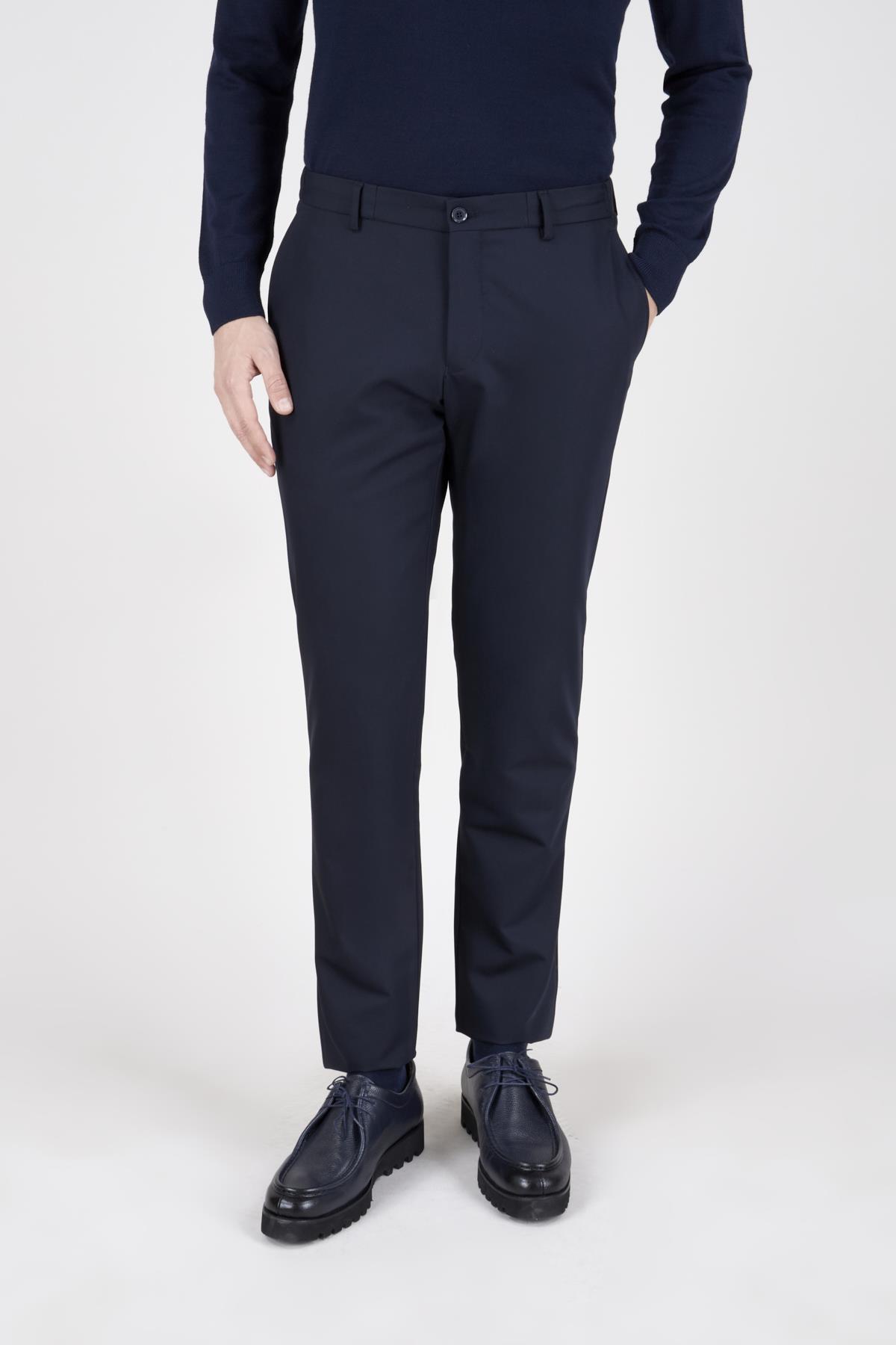 Erkek Slim Fit Sivri Yaka Koyu Lacivert Kombin Takım Elbise
