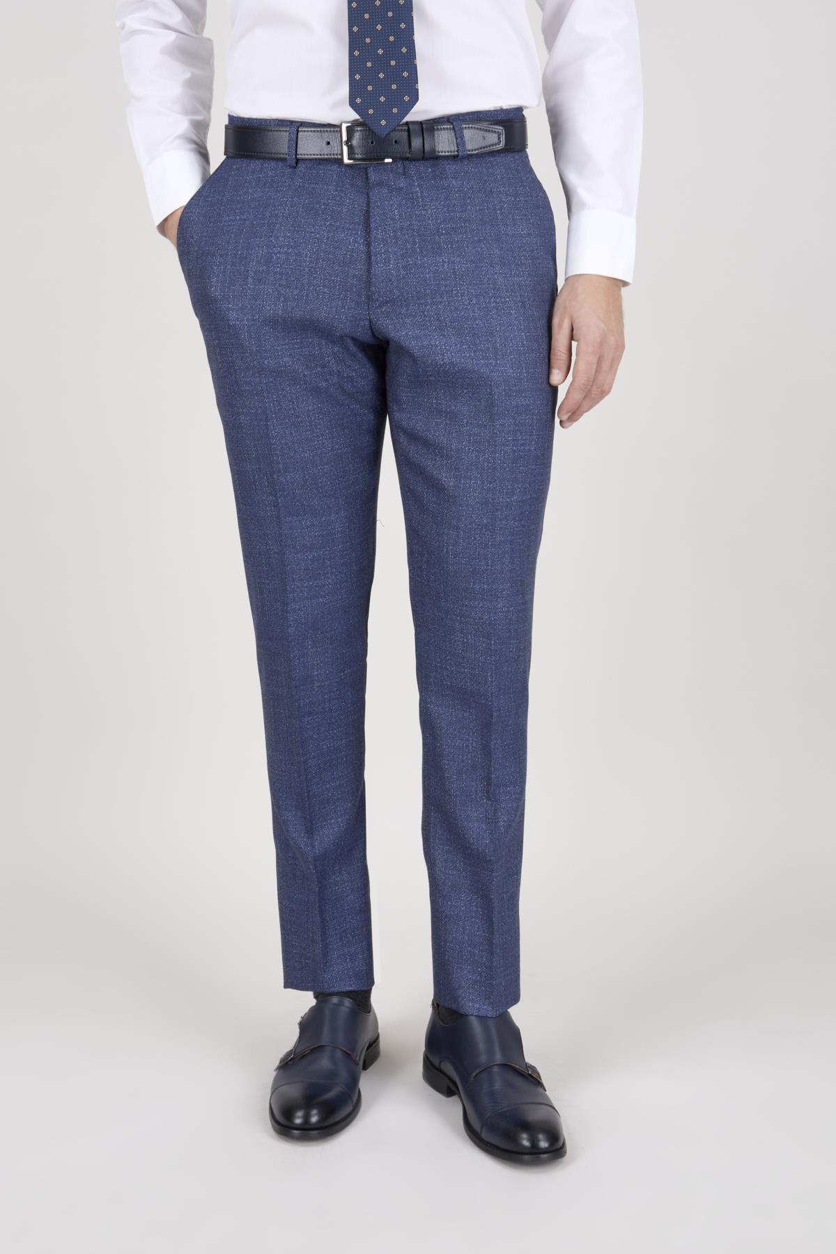 Erkek Slim Fit Sivri Yaka Lacivert Ekose Kombin Yelekli Takım Elbise