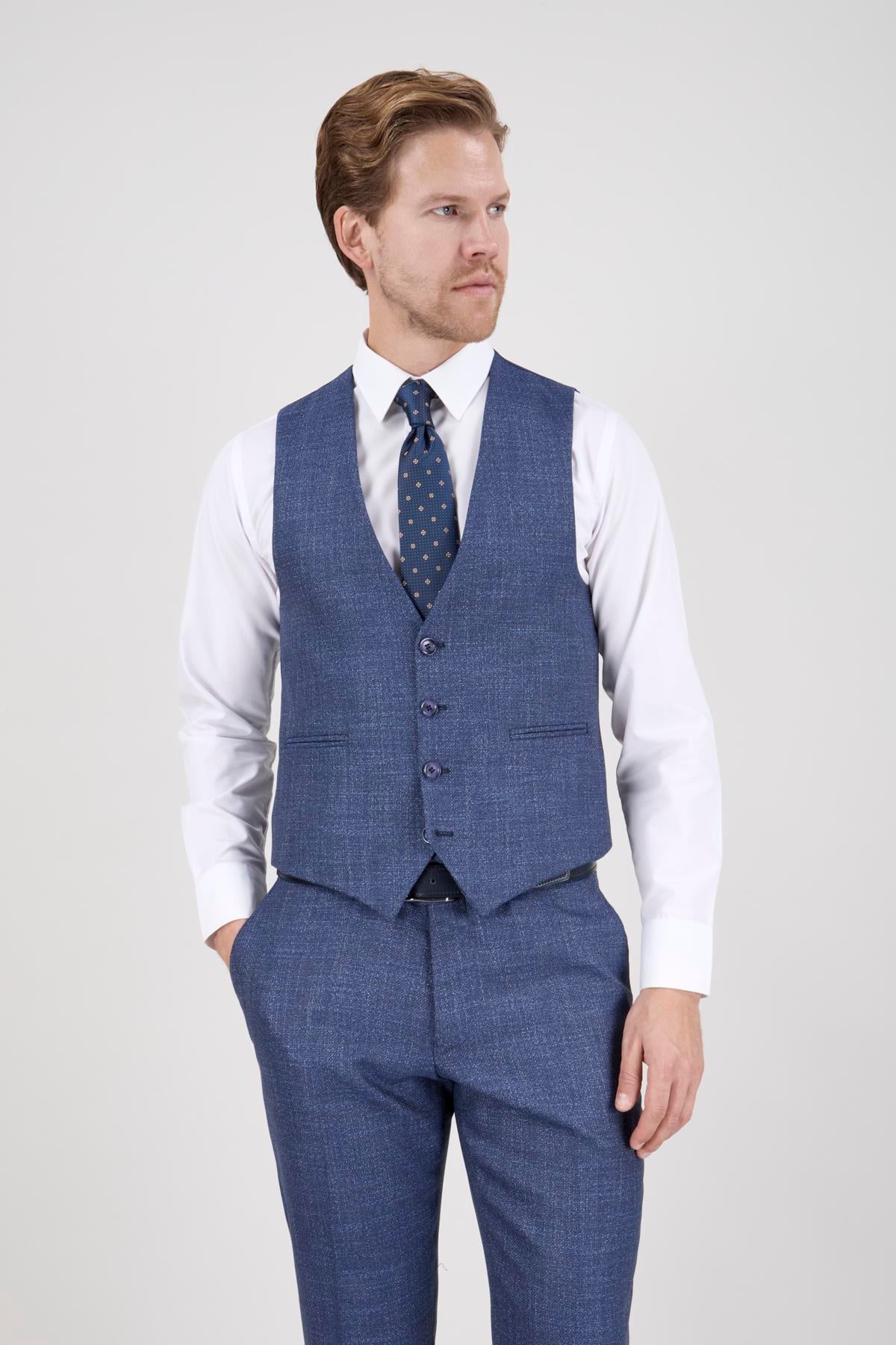 Erkek Slim Fit Sivri Yaka Lacivert Ekose Kombin Yelekli Takım Elbise