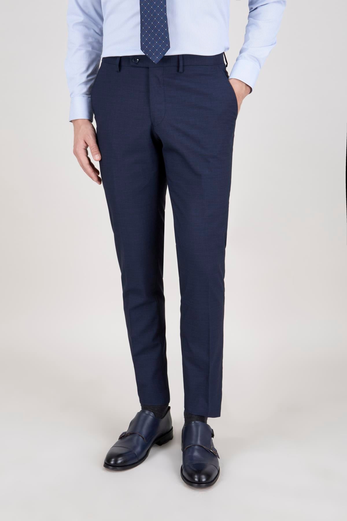 Erkek Slim Fit Sivri Yaka Lacivert Yelekli Takım Elbise