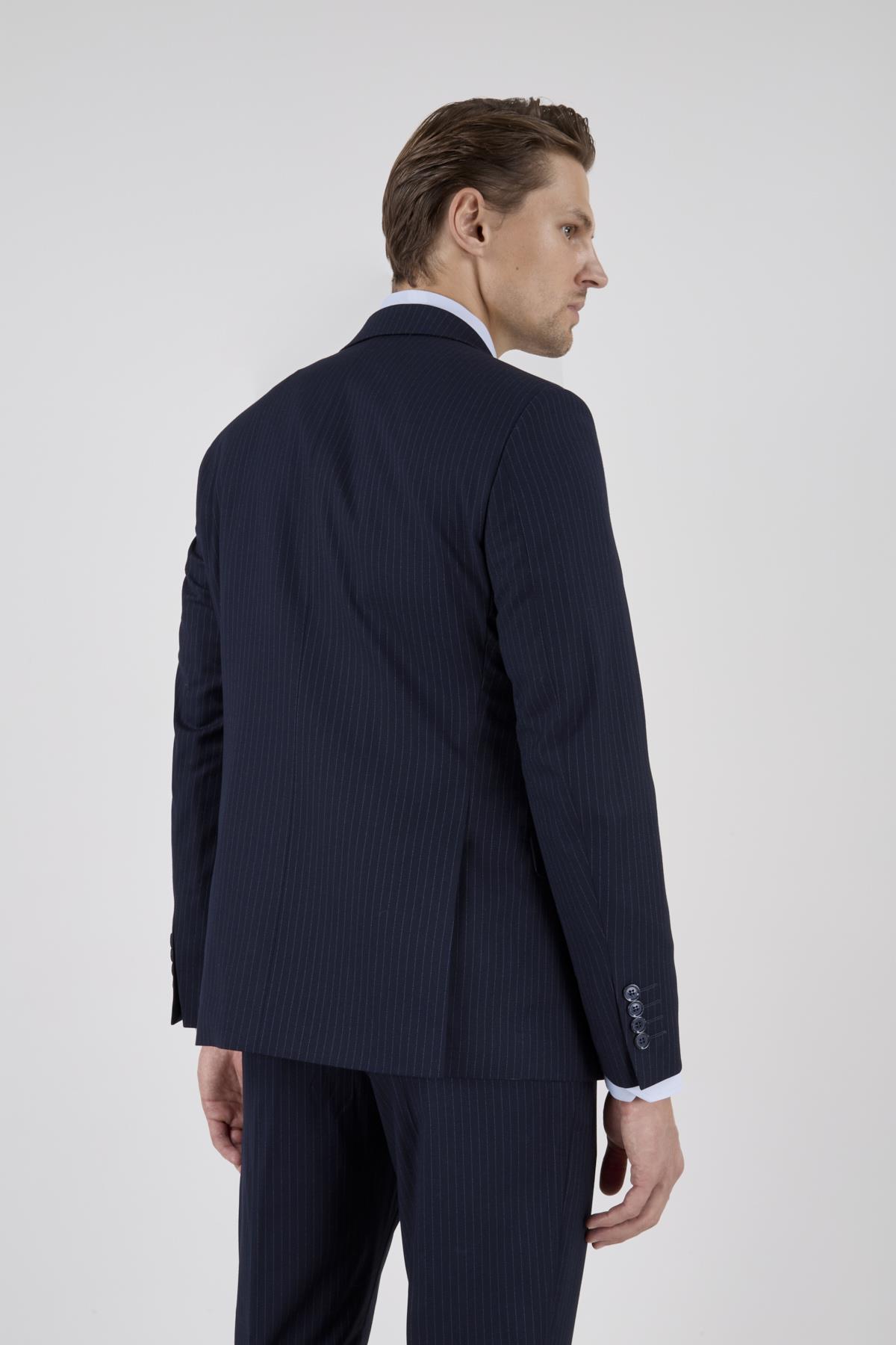 Erkek Slim Fit Sivri Yaka Lacivert Yelekli Takım Elbise