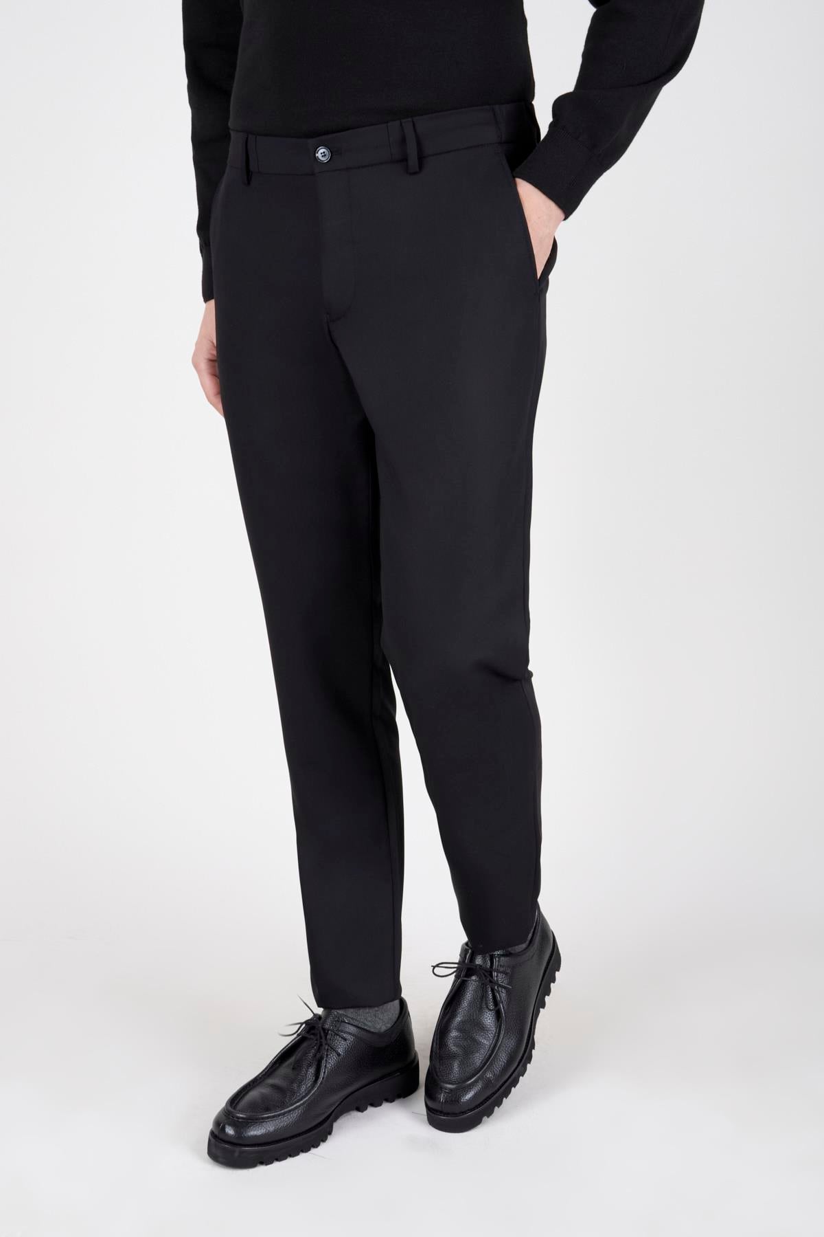 Erkek Slim Fit Sivri Yaka Siyah Kombin Takım Elbise