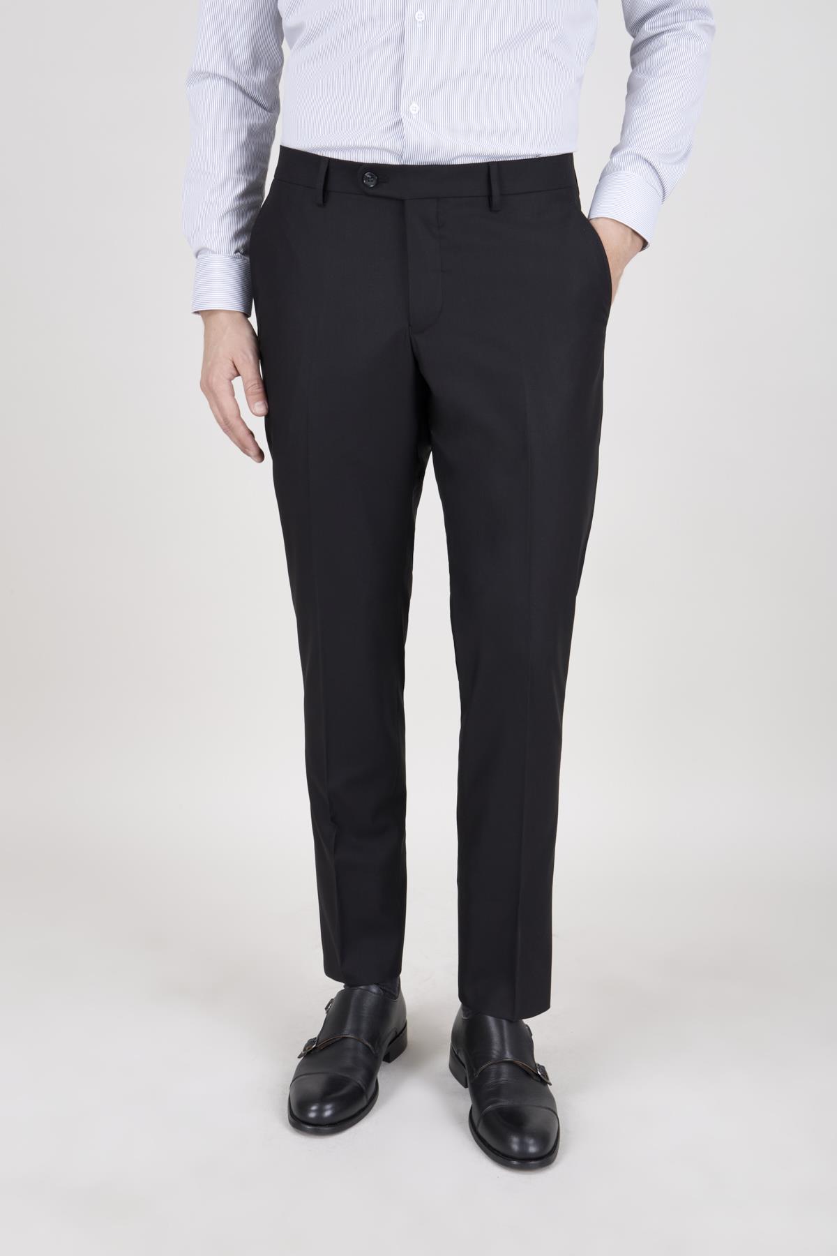 Erkek Slim Fit Sivri Yaka Siyah 8 Drop Yelekli Takım Elbise