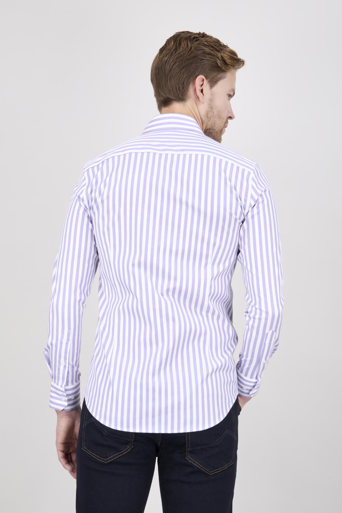 Erkek Slim Fit Arkası Pensli Beyaz Lila Çizgili Gömlek