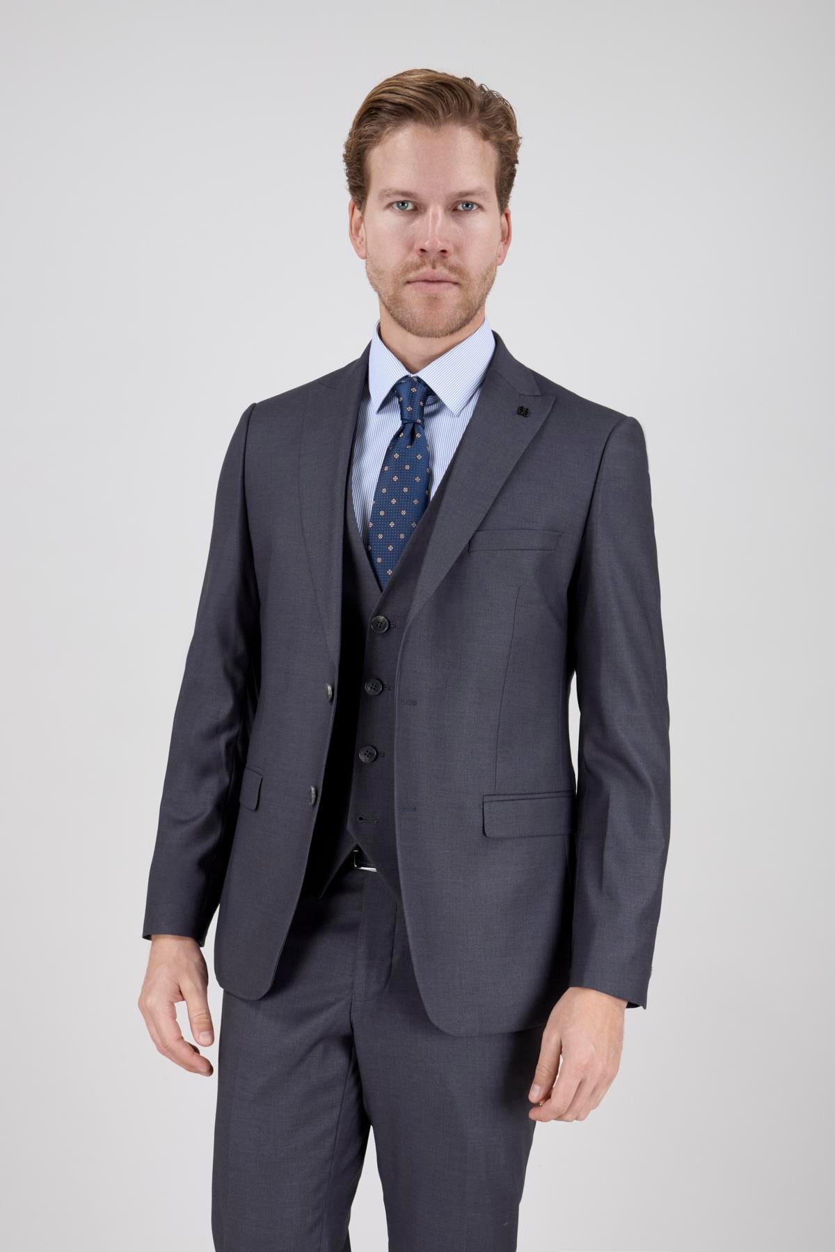 Erkek Slim Fit Sivri Yaka Gri Yelekli Takım Elbise