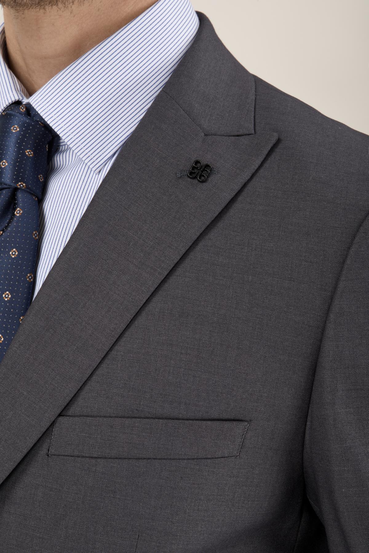 Erkek Slim Fit Sivri Yaka Gri Yelekli Takım Elbise
