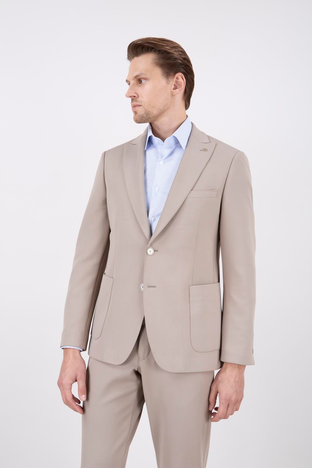 Erkek Slim Fit Sivri Yaka Puntolu Torba Cepli Koyu Bej Yarım Astar Takım Elbise