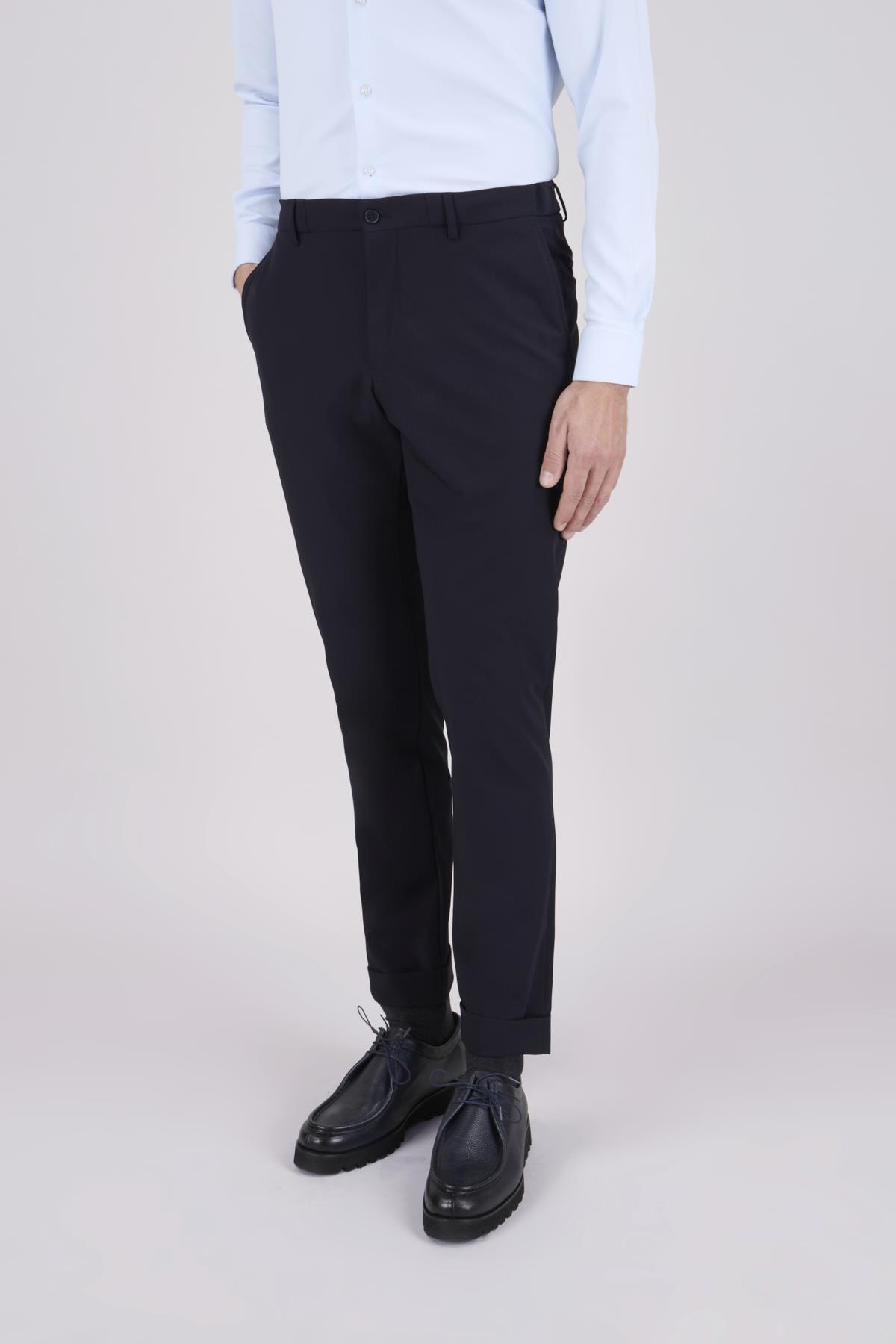 Erkek Slim Fit Sivri Yaka Torba Cep Yarım Astar Koyu Lacivert Kruvaze Takım Elbise