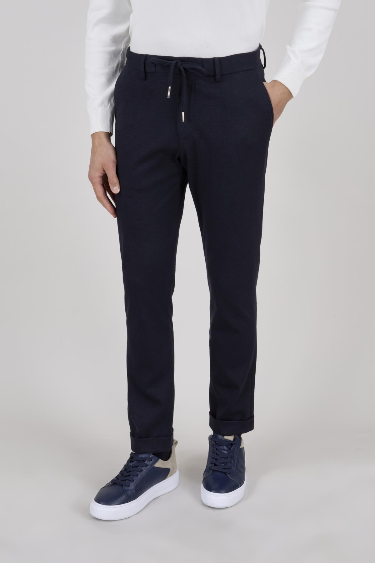 Erkek Lacivert Slim Fit Bağcıklı Pantolon
