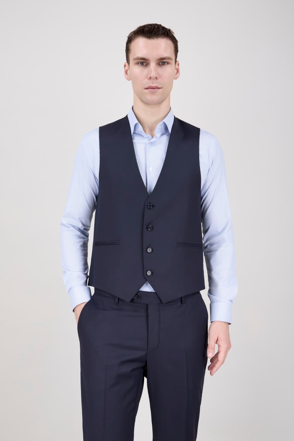 Erkek Slim Fit Sivri Yaka Lacivert Yelekli Takım Elbise