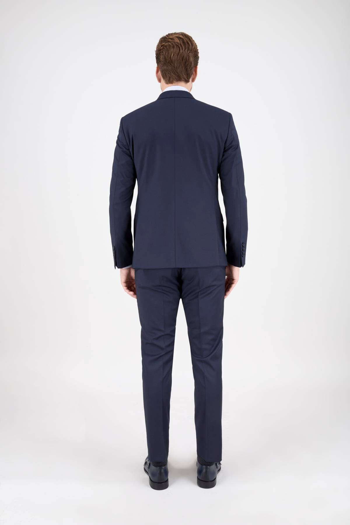 Erkek Slim Fit Sivri Yaka Lacivert Yelekli Takım Elbise