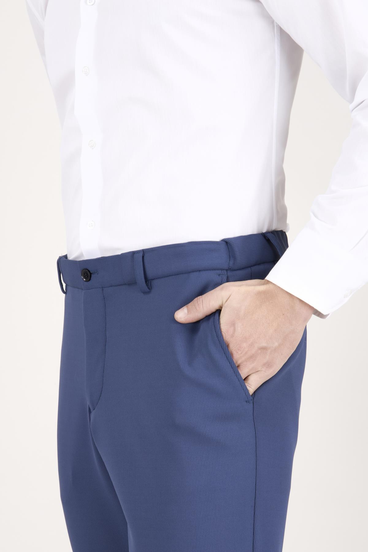 Erkek Slim Fit Sivri Yaka Puntolu Torba Cepli Mavi Yarım Astar Takım Elbise