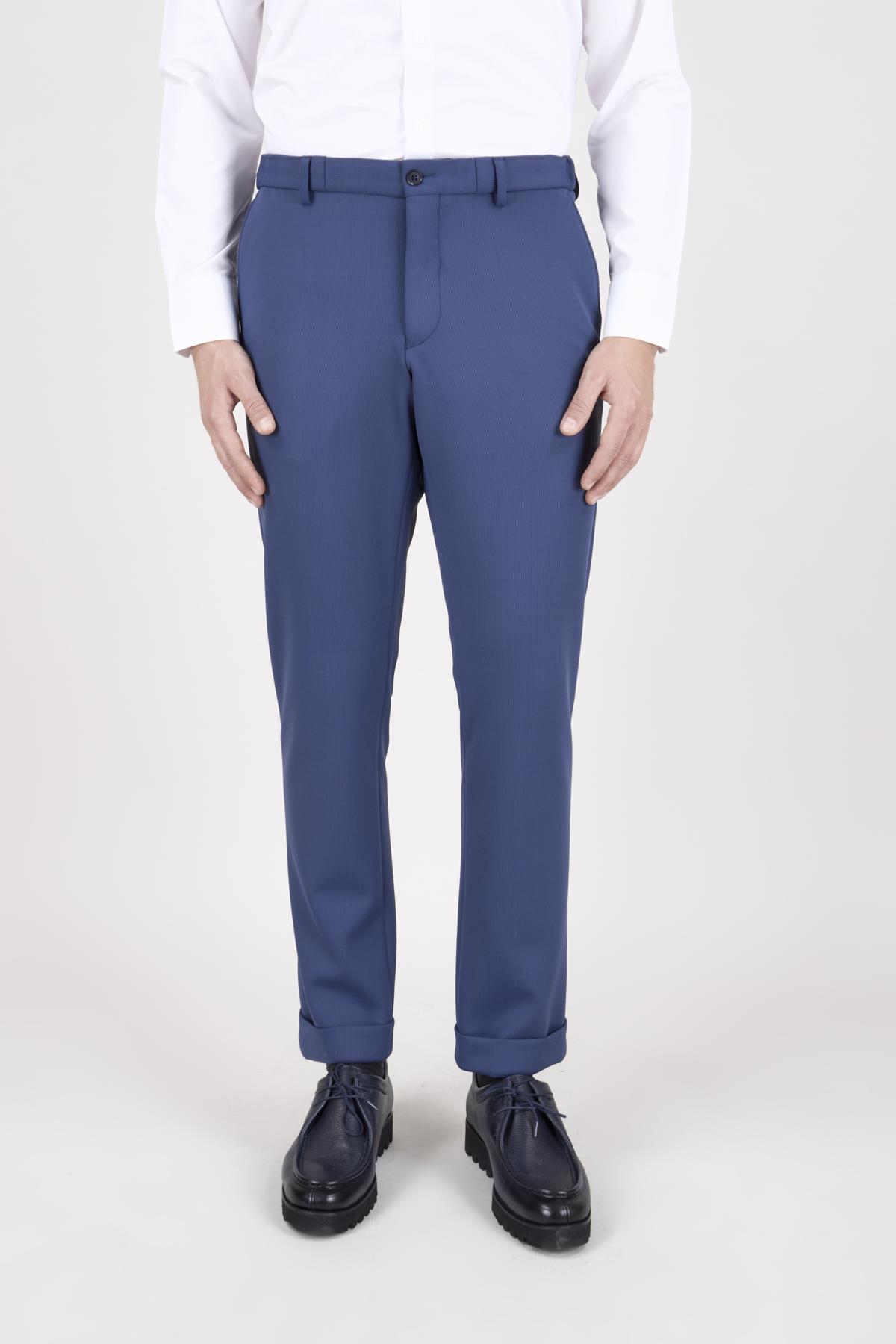 Erkek Slim Fit Sivri Yaka Puntolu Torba Cepli Mavi Yarım Astar Takım Elbise