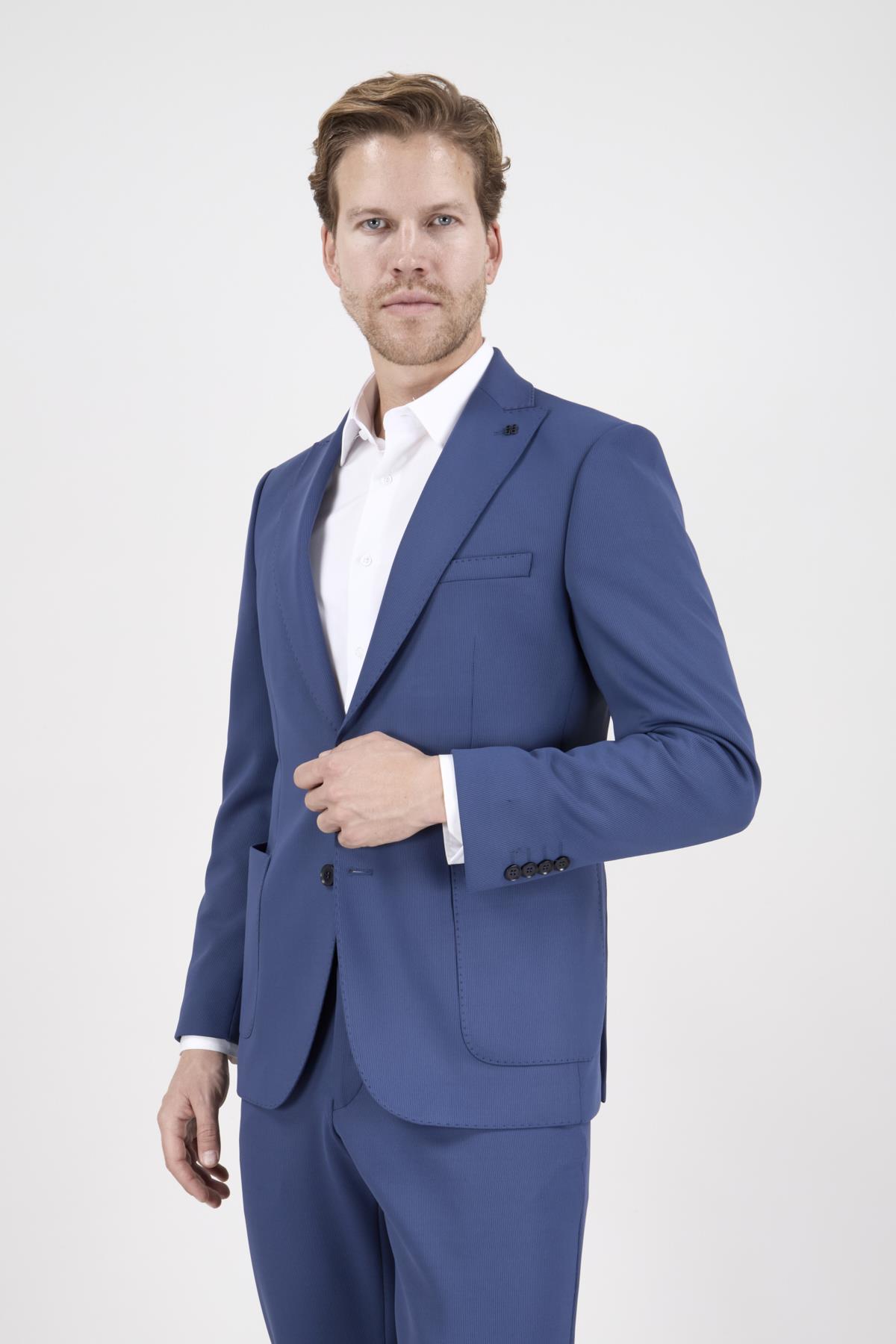 Erkek Slim Fit Sivri Yaka Puntolu Torba Cepli Mavi Yarım Astar Takım Elbise